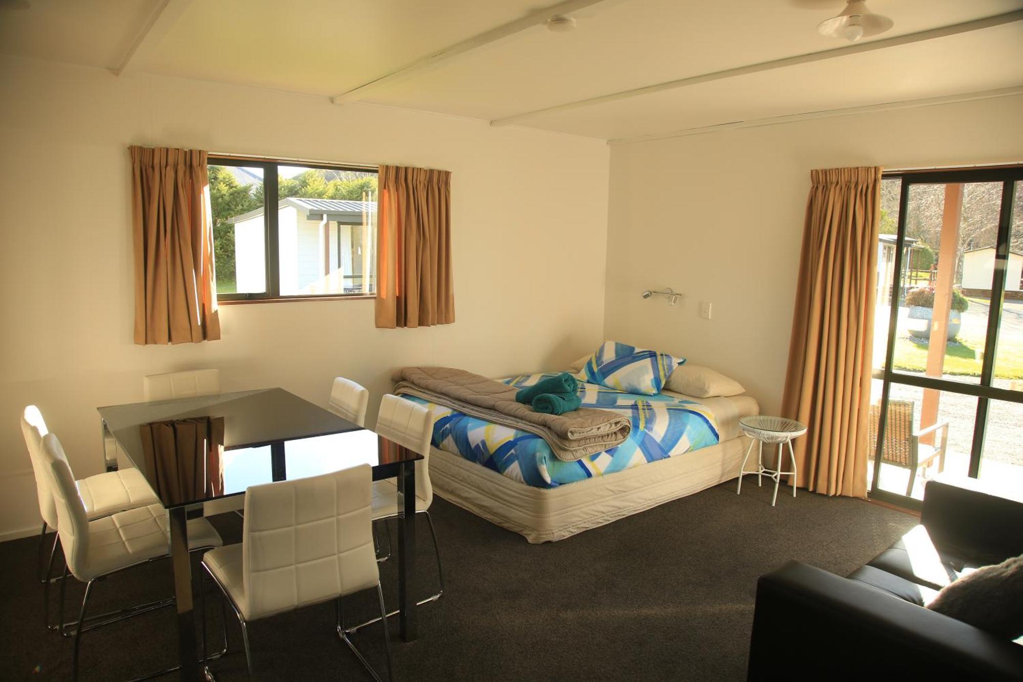 Parklands Marina Holiday Park Picton Exteriör bild
