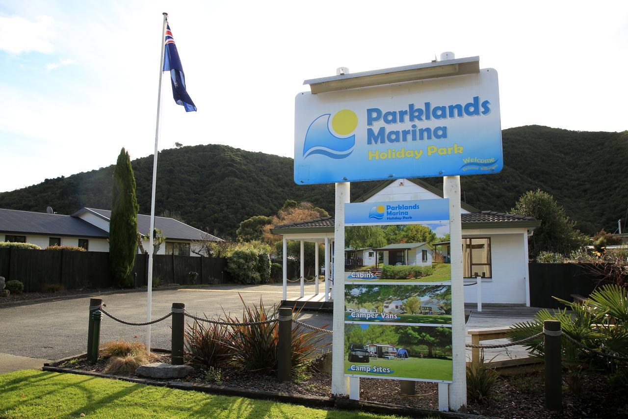 Parklands Marina Holiday Park Picton Exteriör bild